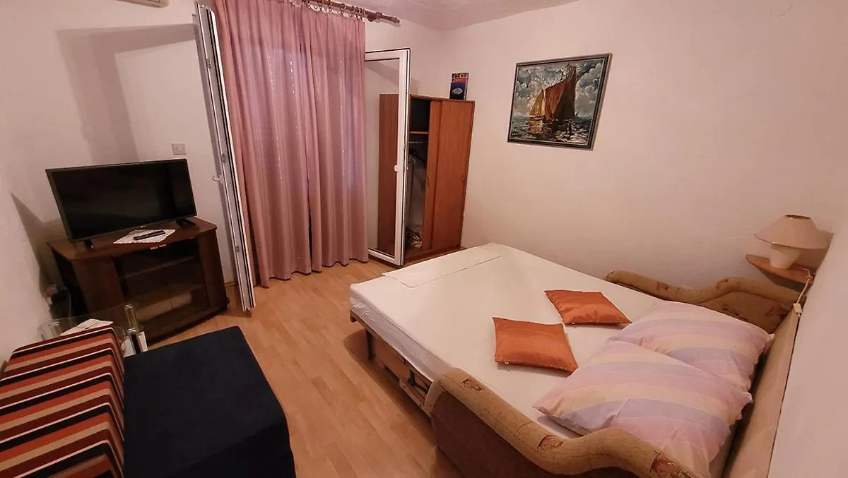 Apartment Apartmani Krizanac Donji Okrug
