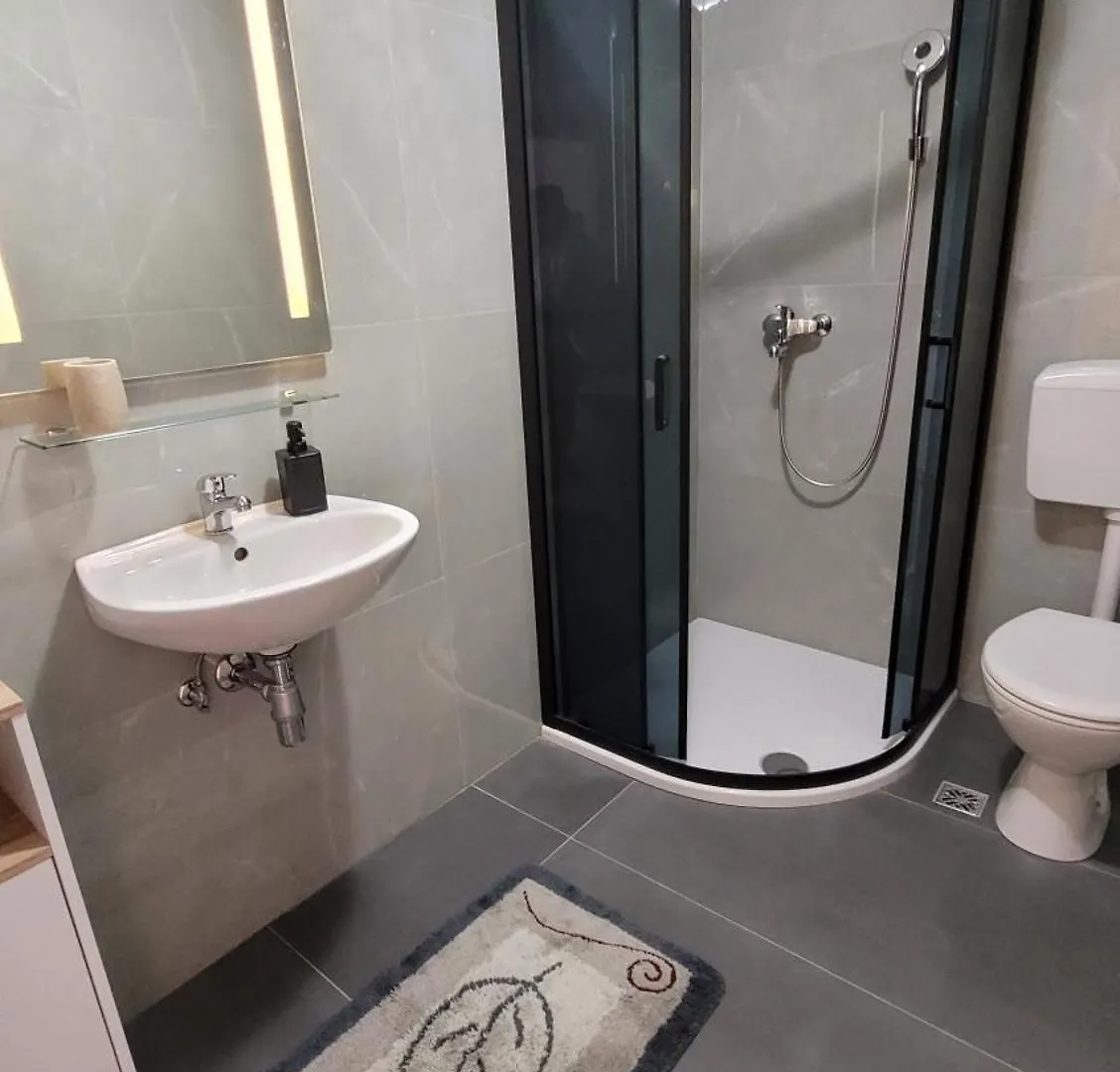 Apartmani Krizanac Donji Okrug  0*, Donji Okrug (Ciovo)