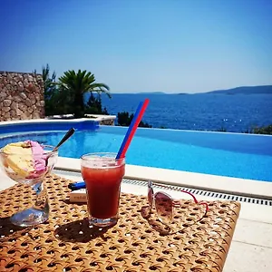  Villa Vesna Private